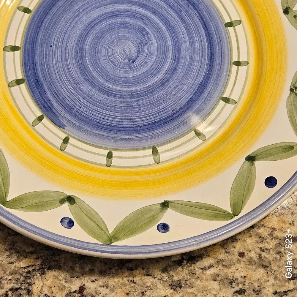 RARE WILLIAMS SONOMA ITALY MARISOL HANDPAINTED SPRING BLUE DINNER PLATE